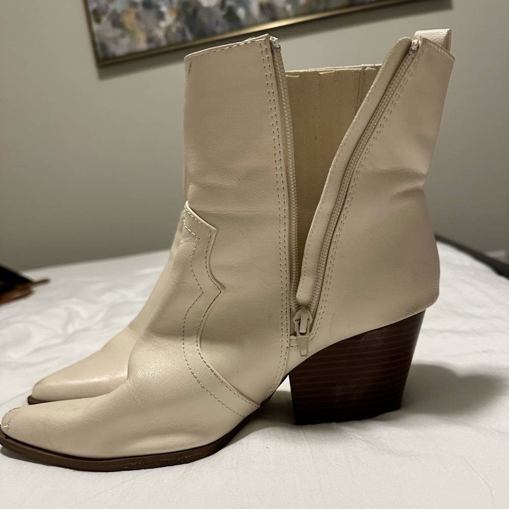 Boutique cowgirl boots